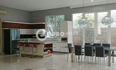 Disewakan Rumah Mewah Luas Tanah 450m2 Furnished Siap Huni di PIK