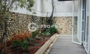 Disewakan Rumah Mewah Luas Tanah 450m2 Furnished Siap Huni di PIK