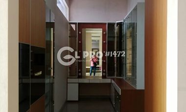 Disewakan Rumah Mewah Luas Tanah 450m2 Furnished Siap Huni di PIK