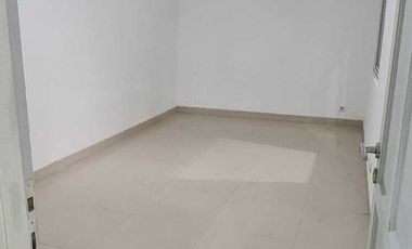 DISEWAKAN CEPAT RUMAH 1,4LANTAI CITRA GARDEN 5 BARU RENOVASI