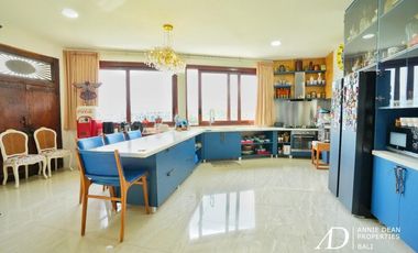 FREEHOLD COLONIAL-STYLE 6-BEDROOM VILLA WITH RICE FIELD VIEW - KABA-KABA