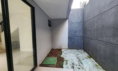 Disewakan Rumah 2 lantai di Kebayoran Residence Bintaro