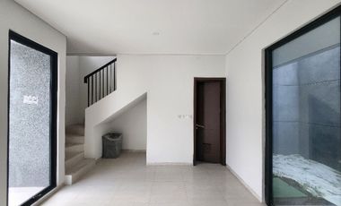 Disewakan Rumah 2 lantai di Kebayoran Residence Bintaro