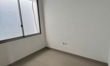 Disewakan rumah pik2 depan uk:4,5x10m2  sudah ada ac 2