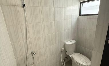 Di Jual cepat rumah 2 lantai di Bintaro Sektor 9. dekat Stasiun