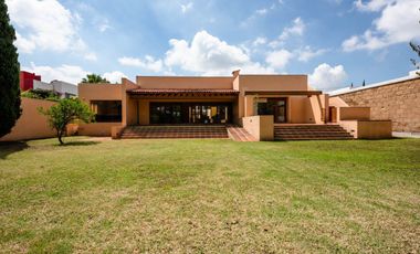 Casa en Zavaleta | Amplio Jardín |  Estilo Méxicano