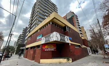 Local con vivienda en muy buena ubicación