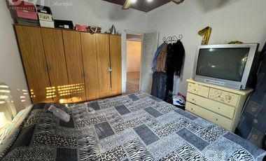 VENTA DE CASA 4 AMBIENTES CON COCHERA EN FLORENCIO VARELA