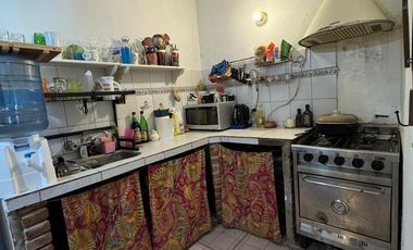 VENTA DE CASA 4 AMBIENTES CON COCHERA EN FLORENCIO VARELA