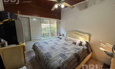 VENTA DE CASA 4 AMBIENTES CON COCHERA EN FLORENCIO VARELA