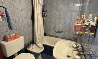 VENTA DE CASA 4 AMBIENTES CON COCHERA EN FLORENCIO VARELA