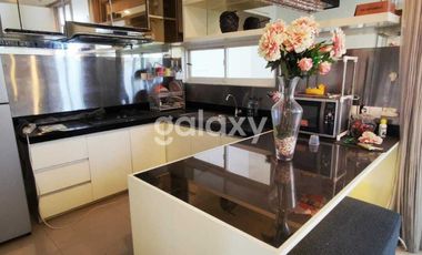 SEWA RUMAH FURNISHED 2 LANTAI VILLA BUKIT REGENCY SURABAYA