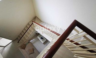 SEWA RUMAH FURNISHED 2 LANTAI VILLA BUKIT REGENCY SURABAYA