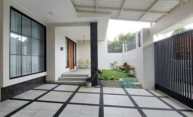 Rumah Mewah Dan Luas Araya