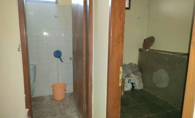 Rumah 2 Lt Bagus Terawat Strategis di Solo