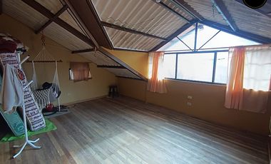 Casa de arriendo en Via Zhullin Solano  – código:22003