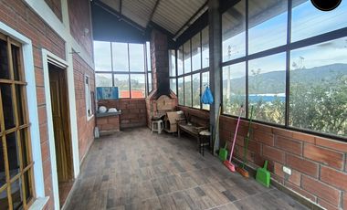 Casa de arriendo en Via Zhullin Solano  – código:22003