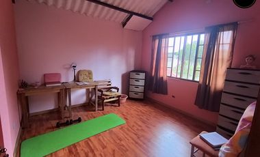 Casa de arriendo en Via Zhullin Solano  – código:22003