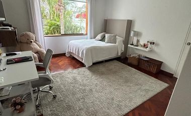 Casa Moderna En Zona Exclusiva En San Isidro Cerca al Golf