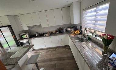 Casa en Arriendo en Condominio los solares