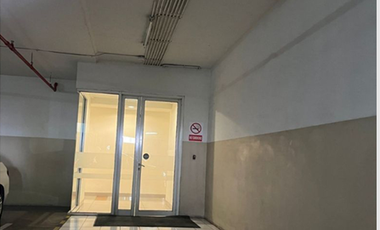DI jual Apartemen Ancol Mansion, harga di bawah NJOP, 5 kamar.