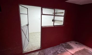 Casa para uso habitacional o comercial López Mateos y Manuel Acuña (Lomas de Guevara)