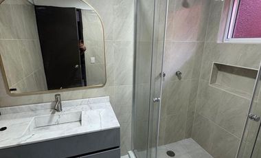 Casa para uso habitacional o comercial López Mateos y Manuel Acuña (Lomas de Guevara)