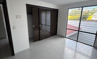 Casa para uso habitacional o comercial López Mateos y Manuel Acuña (Lomas de Guevara)