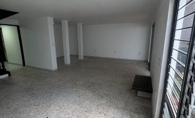 Casa para uso habitacional o comercial López Mateos y Manuel Acuña (Lomas de Guevara)