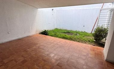 Casa para uso habitacional o comercial López Mateos y Manuel Acuña (Lomas de Guevara)