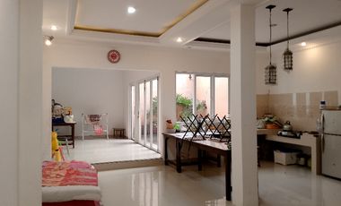 Dijual/Dikontrakkan Rumah 3 Lantai