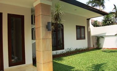 Disewakan Rumah Besar Siap Huni di Kemang Timur Jakarta Selatan