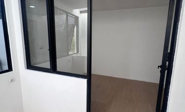 RUMAH 2 LANTAI FULL BANGUNAN DI CENDANA ESSENCE LIPPO KARAWACI