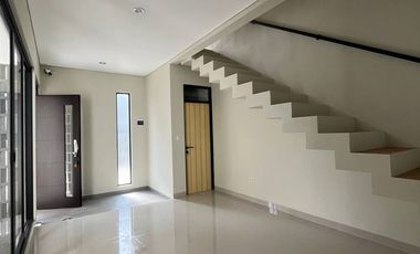 BEBAS PAJAK! Rumah Keren di Cluster Sayap Sarijadi Cihanjuang Cimahi