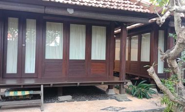 Rumah Joglo Asri View Sawah di Sanur Bali