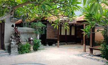 Rumah Joglo Asri View Sawah di Sanur Bali