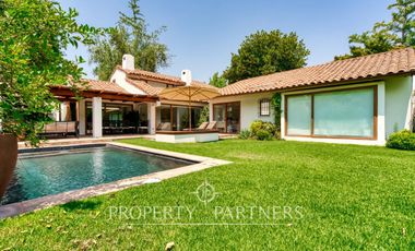 Estupenda casa en Santa María de Manquehue