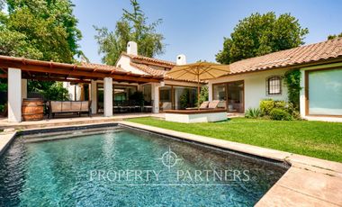 Estupenda casa en Santa María de Manquehue