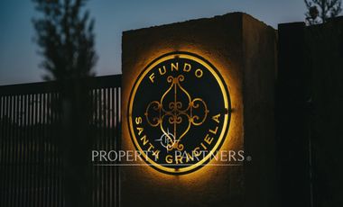 Exclusivas parcelas en prestigioso condominio