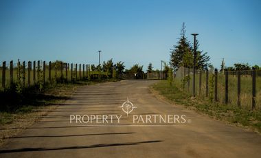 Exclusivas parcelas en prestigioso condominio