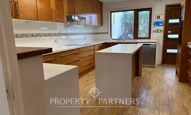 Arriendo Espectacular propiedad frente al Rio