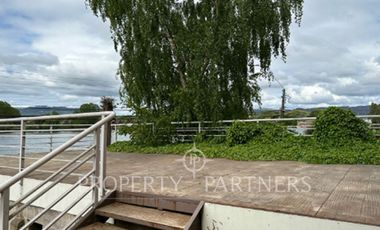 Arriendo Espectacular propiedad frente al Rio