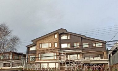 Arriendo Espectacular propiedad frente al Rio