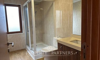 Arriendo Espectacular propiedad frente al Rio