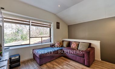 Luminosa casa en condominio