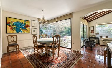 Luminosa casa en condominio