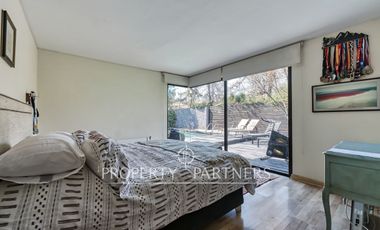 Luminosa casa en condominio