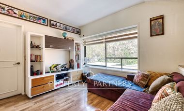 Luminosa casa en condominio