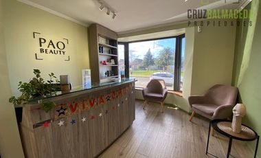 Casa en Venta en Oportunidad !! Amplia casa en plena Avenida Austral