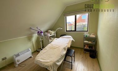 Local Comercial en Venta en Oportunidad !! Amplia casa en plena Avenida Austral